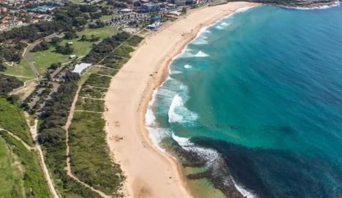 Seaside Serenity Stunning Beach Views in Maroubra in Maroubra