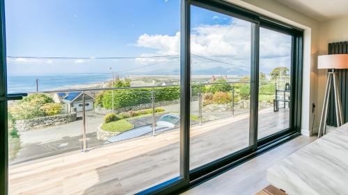 Exterior view, Swn y Mor in Harlech