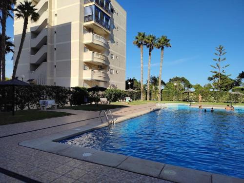 Peldbaseins, Marina de Arenales in Arenales Del Sol