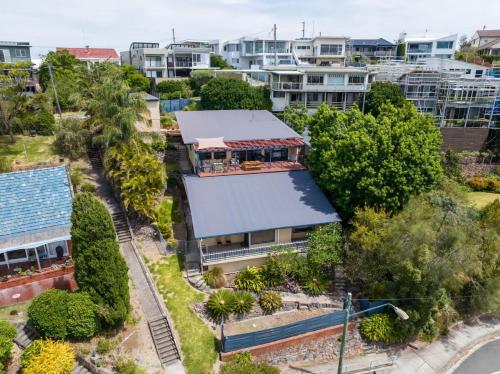 Hilltop Hideaway Family Escape Hilltop Hideaway Family Escape