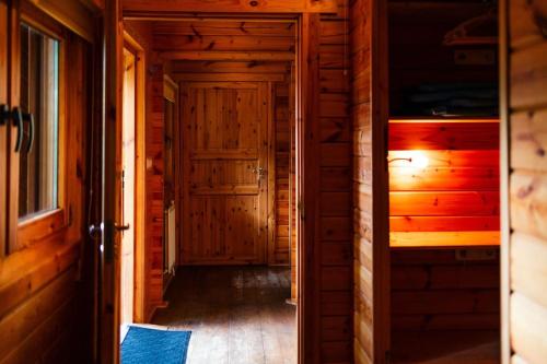 Sfeervol houten huisje met omheinde tuin op de Veluwe in Epe