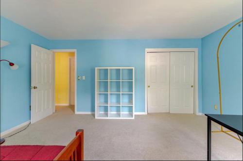 3Bedroom Spacious House with in-house Laundry and Dryer, Free WiFi in Taunton, USA