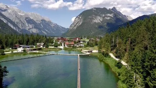 Forellenhof Appartements & Grossmutters Bungalow in Leutasch, Österreich