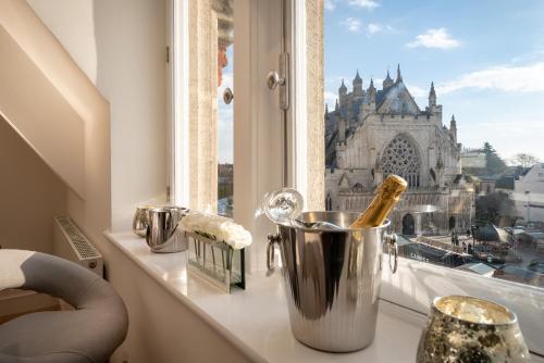 Cathedral View - An Exclusive Private Apartment on Cathedral Green, Exeter, Exeter