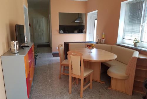 Ferienwohnung KiFaSu, großer Garten, Hunde nach Rücksprache möglich, Leipzig (photo 2)