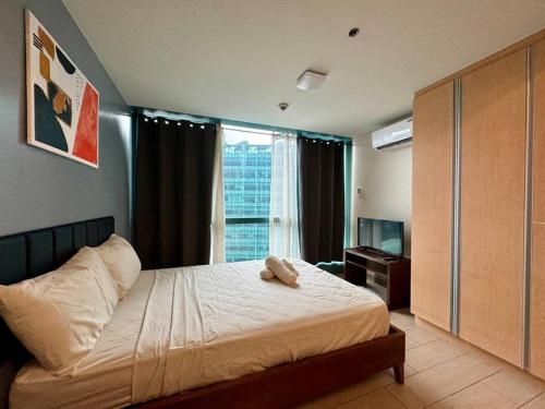Cozi Chic 1br Condo beside One uptown Mall BGC, Baras
