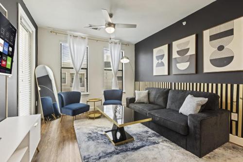Stylish 2B near Legacy West Wi-Fi Fitness Pool in Frisco, USA