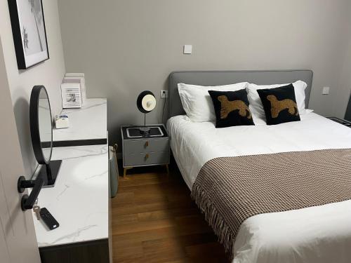 Three-Bedroom Apartment image 10
