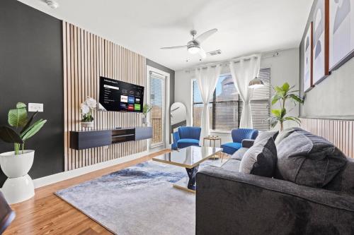 Sleeps 10 Lux 2B The Star Toyota Legacy West in Frisco, USA