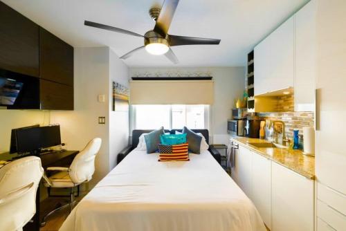 107-Oceanfront Lux 1/7 - image 3