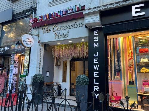 ทัศนียภาพภายนอกโรงแรม, เดอะ คอนเทนทิ โฮเต็ล (The Constantine Hotel) in สุลต่านอาห์เมต