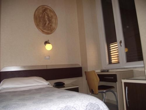 Hotel Elide - image 8