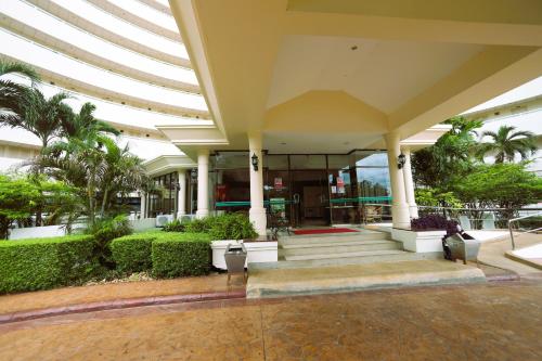 Beach front Apartment with Sea View VIP CONDOCHAIN Beach front Apartment with Sea View VIP CONDOCHAIN