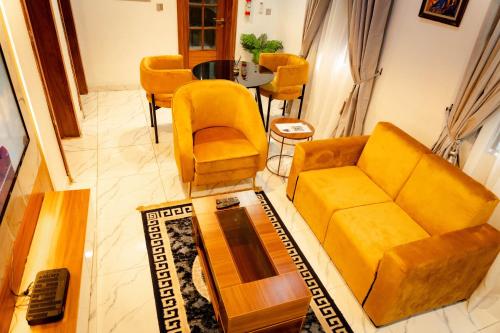 2-Bedroom Flat Lekki Phase 1 - Pool - Spa, Lekki