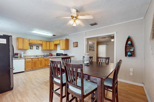 Gulfside Getaway in Ingleside, USA