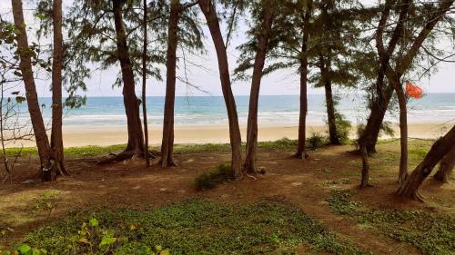 Beach front Apartment with Sea View VIP CONDOCHAIN Beach front Apartment with Sea View VIP CONDOCHAIN