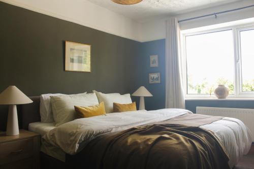 Charming Windsor 3 Bedroom House near Windsor Castle and Legoland, Windsor (zdjęcie 2)
