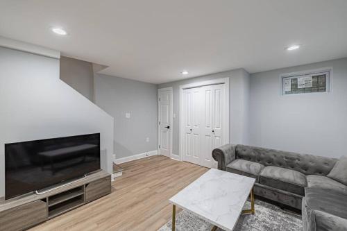 LUX 3 Entire Townhome with easy Parking in Washington, USA
