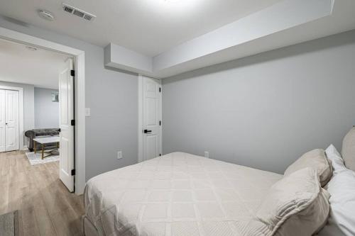 LUX 3 Entire Townhome with easy Parking in Washington, USA