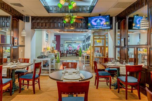 Паб/Коктейль-бар, Hotel Plaza San Martin in Тегусігальпа