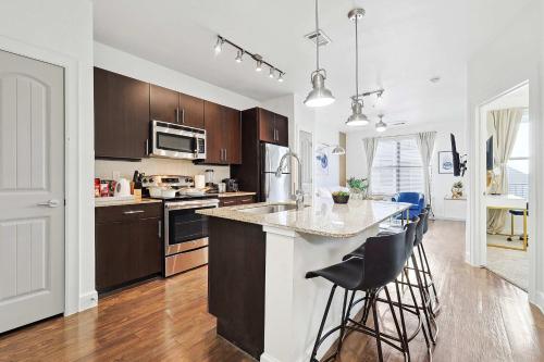 Spacious 1B with Pool Near Toyota HQ The Star Legacy West in Frisco, USA