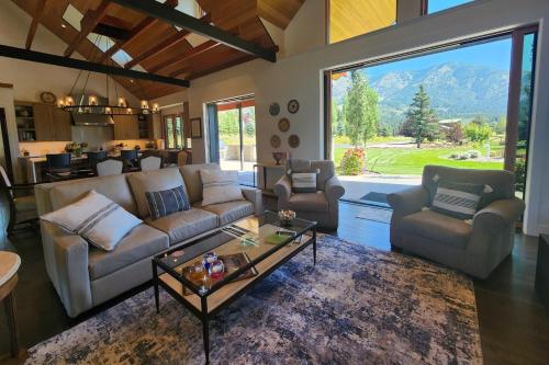 The Sky House in Alpine, USA