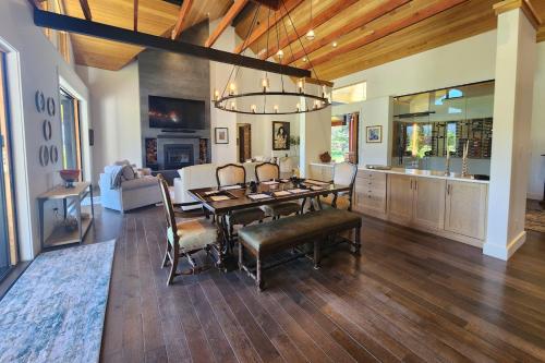 The Sky House in Alpine, USA
