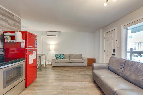 Wildwood Condo Community Pool, Walk to Beach! in Wildwood, USA