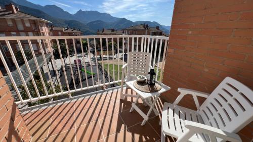 Erkély/terasz, Apartament reformat al Berguedà 6p (Apartament reformat al Bergueda 6p) in Sant Jordi de Cercs