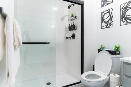 Trendy South End Studio Trendy South End Studio