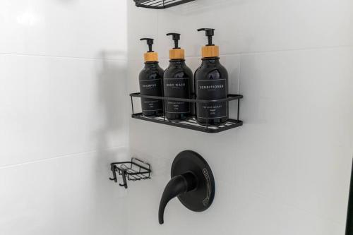 Trendy South End Studio Trendy South End Studio