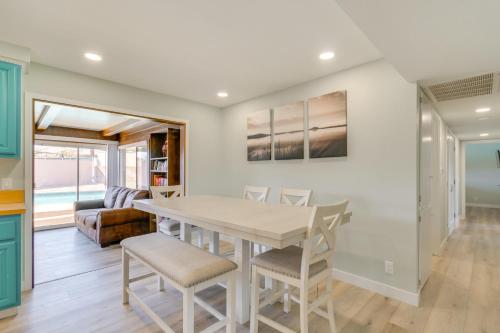 Lake Havasu Home with Heated Pool 3 Mins to Town and Lake - image 12