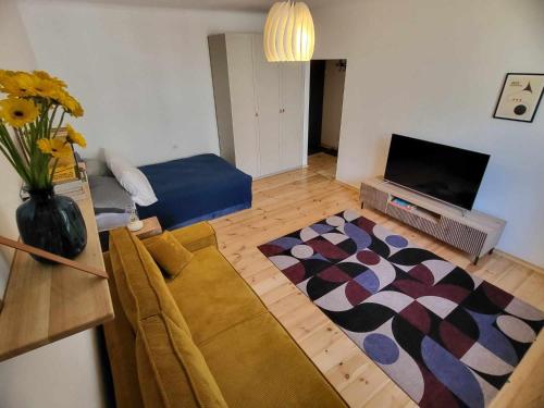 Noakowskiego - serce Warszawy, Hala Koszyki