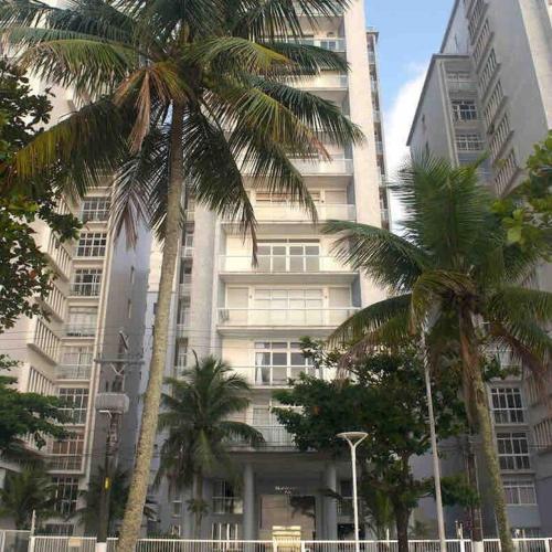 Exterior view, De frente ao mar, proximo ao shopping near Shopping La Plage