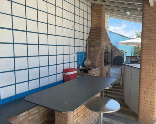 Casa com piscina Próxima do centro e Praia - Até 20 hóspedes (Casa com piscina Proxima do centro e Praia - Ate 20 hospedes) in ชาร์ดิงเปรุยเบ