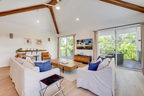 Compass Rose, 9 bed, 8,5 bath with amazing views! in Anna Maria, USA