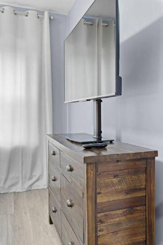 Luxe and Spacious Boston 3BD 2BA apt w Free Parking in Boston, USA