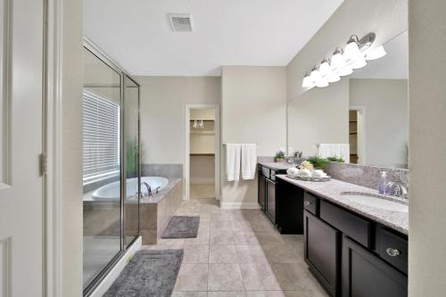 Stylish Escape Near lake Conroe The Woodlands in Conroe, USA