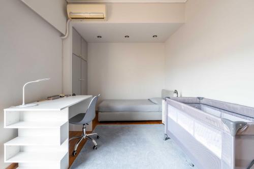 Lycabettus view Vintage penthouse flat in Exarchia - image 7