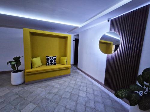 Genial y confortable Cerca de Miraflores, Forum Majadas H11 near Centro Comercial Tikal Futura