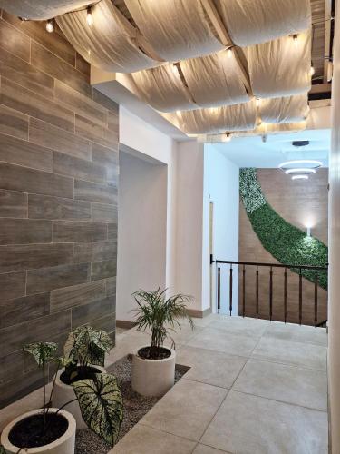 Genial y confortable Cerca de Miraflores, Forum Majadas H11 near Centro Comercial Tikal Futura