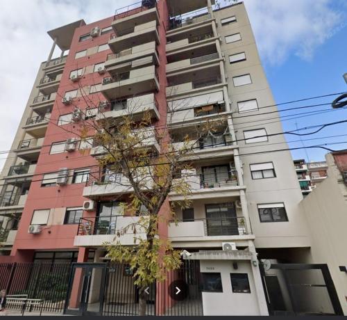 One-Bedroom Apartment image 1