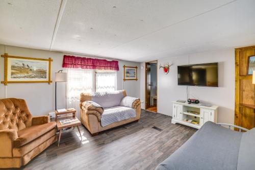 Yale Home in the Heart of Pheasant Hunting Country in Cavour