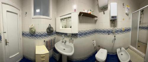 ห้องน้ำ, Casa Grazia in มันเฟรโดนีอา