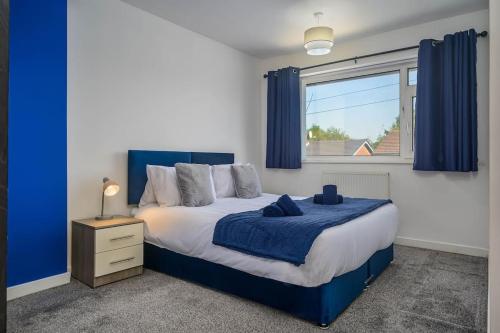 NEW! 4Bed Home, Pool Table, FREE Parking, SMART TV, Manchester (foto 4)