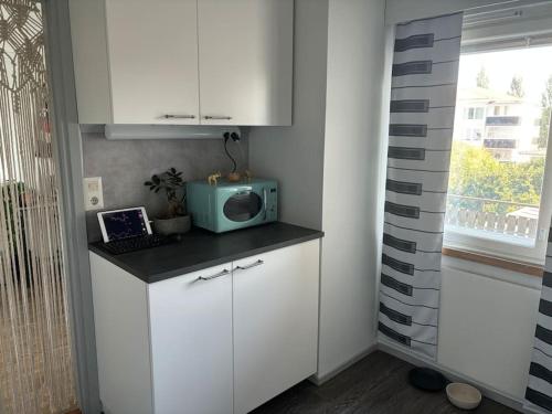 Konyha, Condo in Heart of Inkoo Center, With Sea View and Boat! in Inkoo