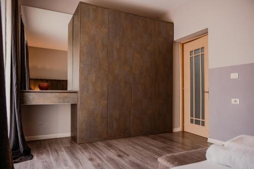 Bejart Apartment 1, Tirana (photo 6)