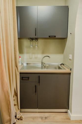 Bejart Apartment 4, Tirana (photo 5)