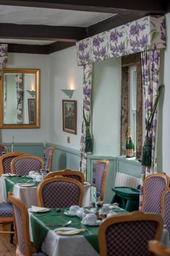 餐廳, The Racehorses Hotel in 科特維爾