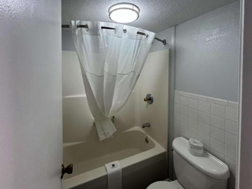 Quadruple Room - Non-Smoking
